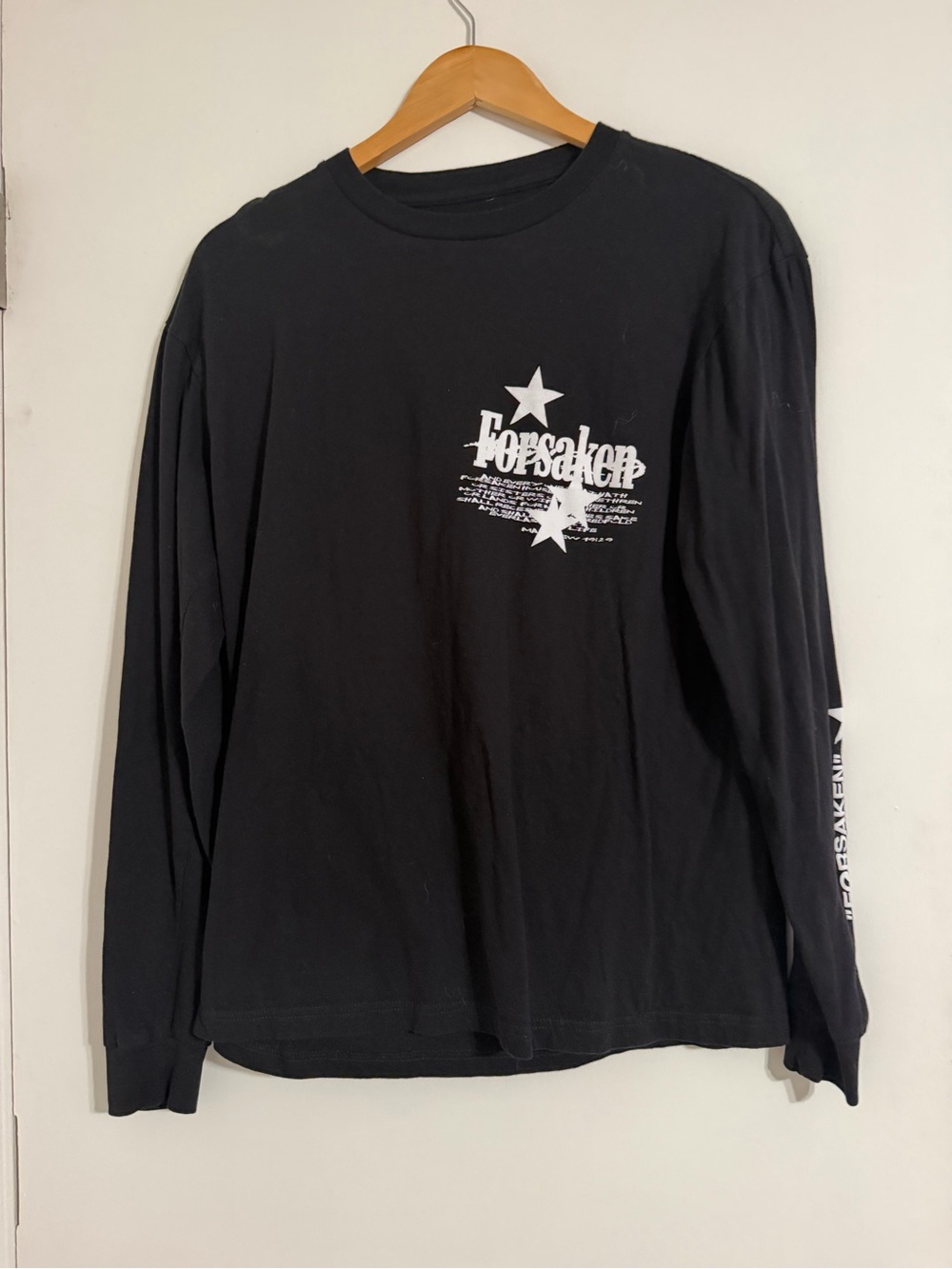 Fashion Nova Forsaken Black Long Sleeve Graphic Tee Men’s Size Medium